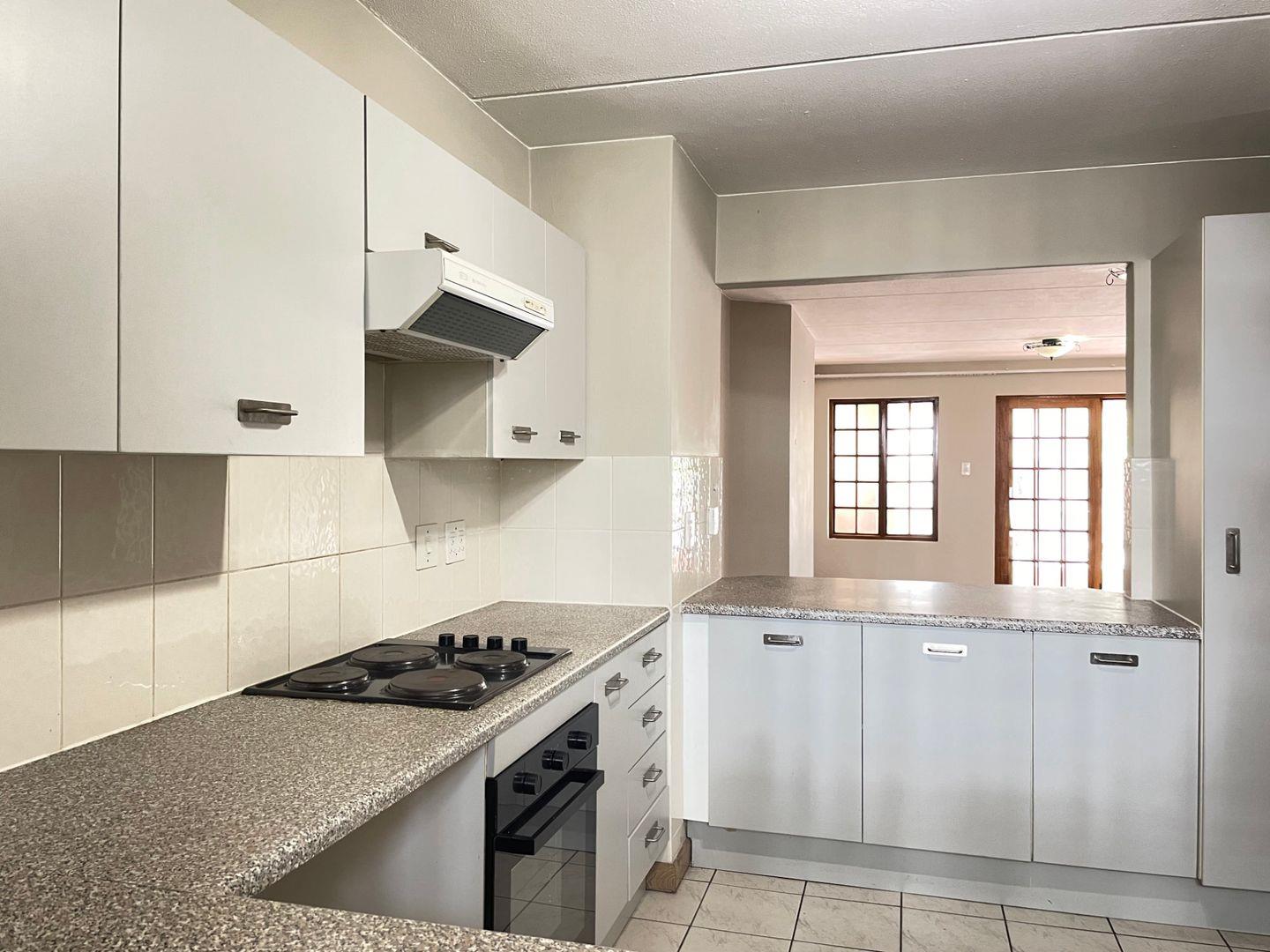 2 Bedroom Apartment to Rent in Hyde Park