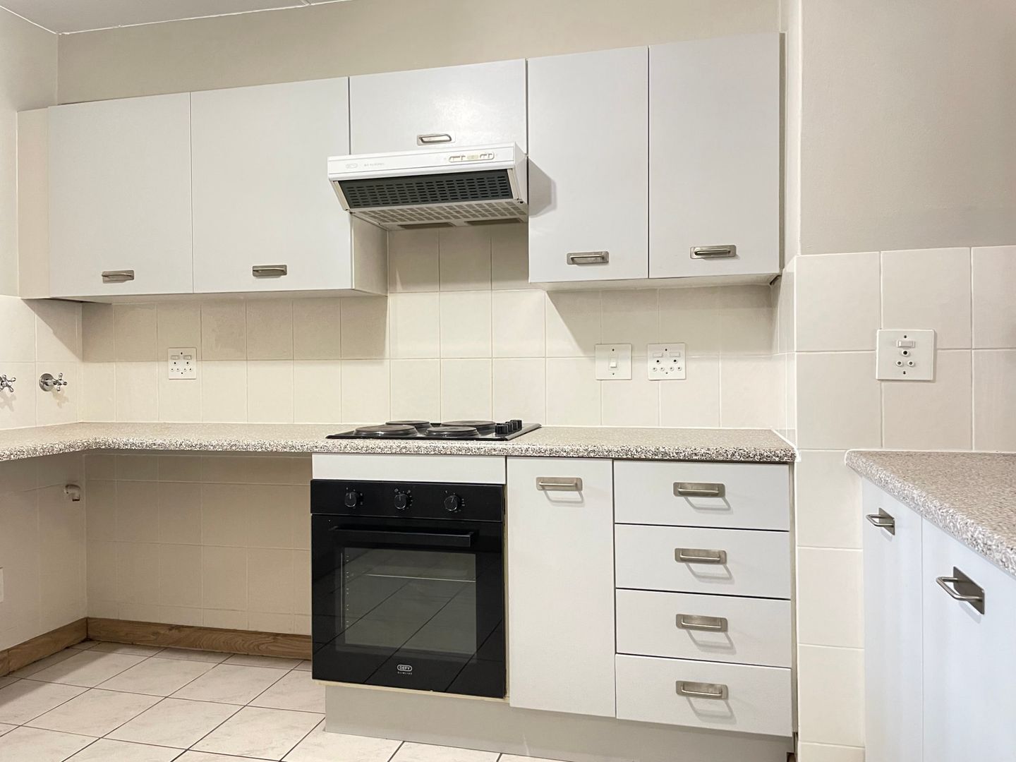 2 Bedroom Apartment to Rent in Hyde Park