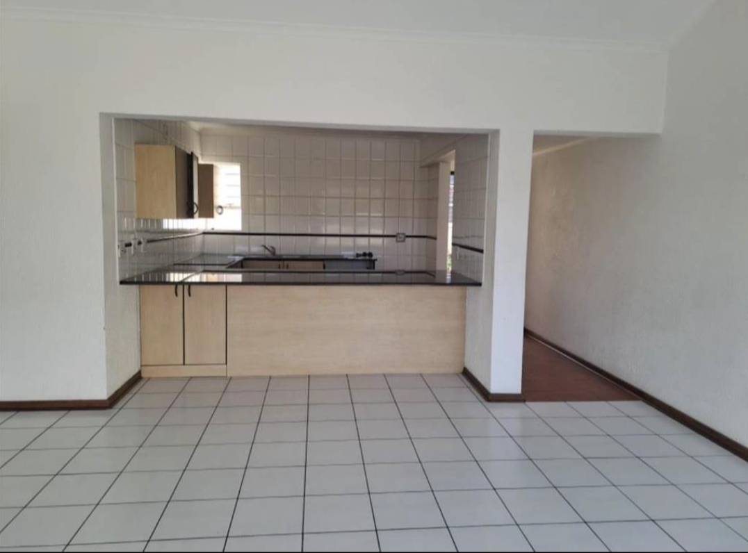 3 Bedroom Apartment for Sale in Sandown