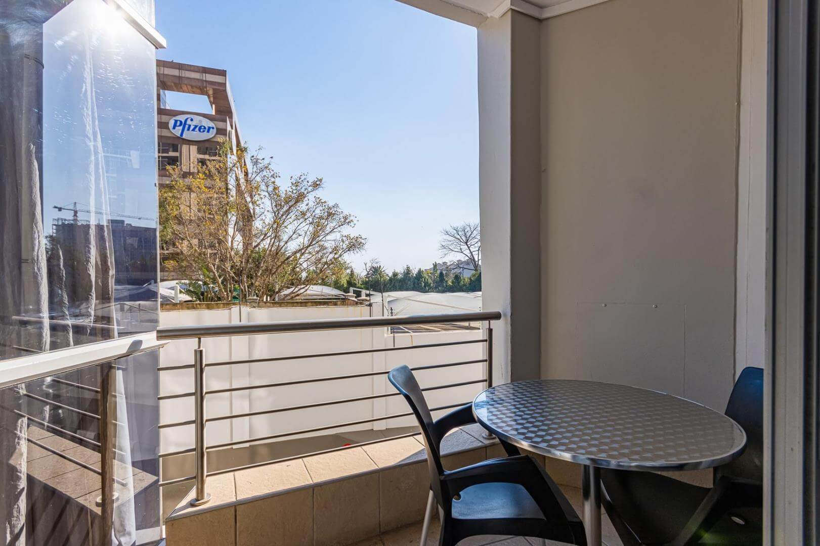 Fully Furnished 1 Bedroom Apartment for Rent in Sandton Central