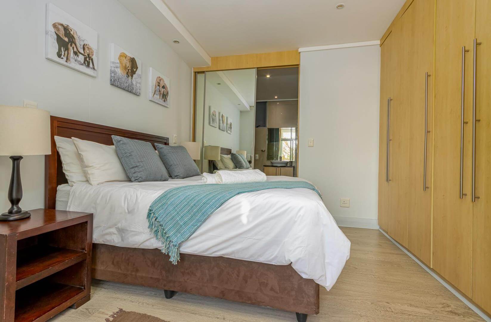 Fully Furnished 1 Bedroom Apartment for Rent in Sandton Central