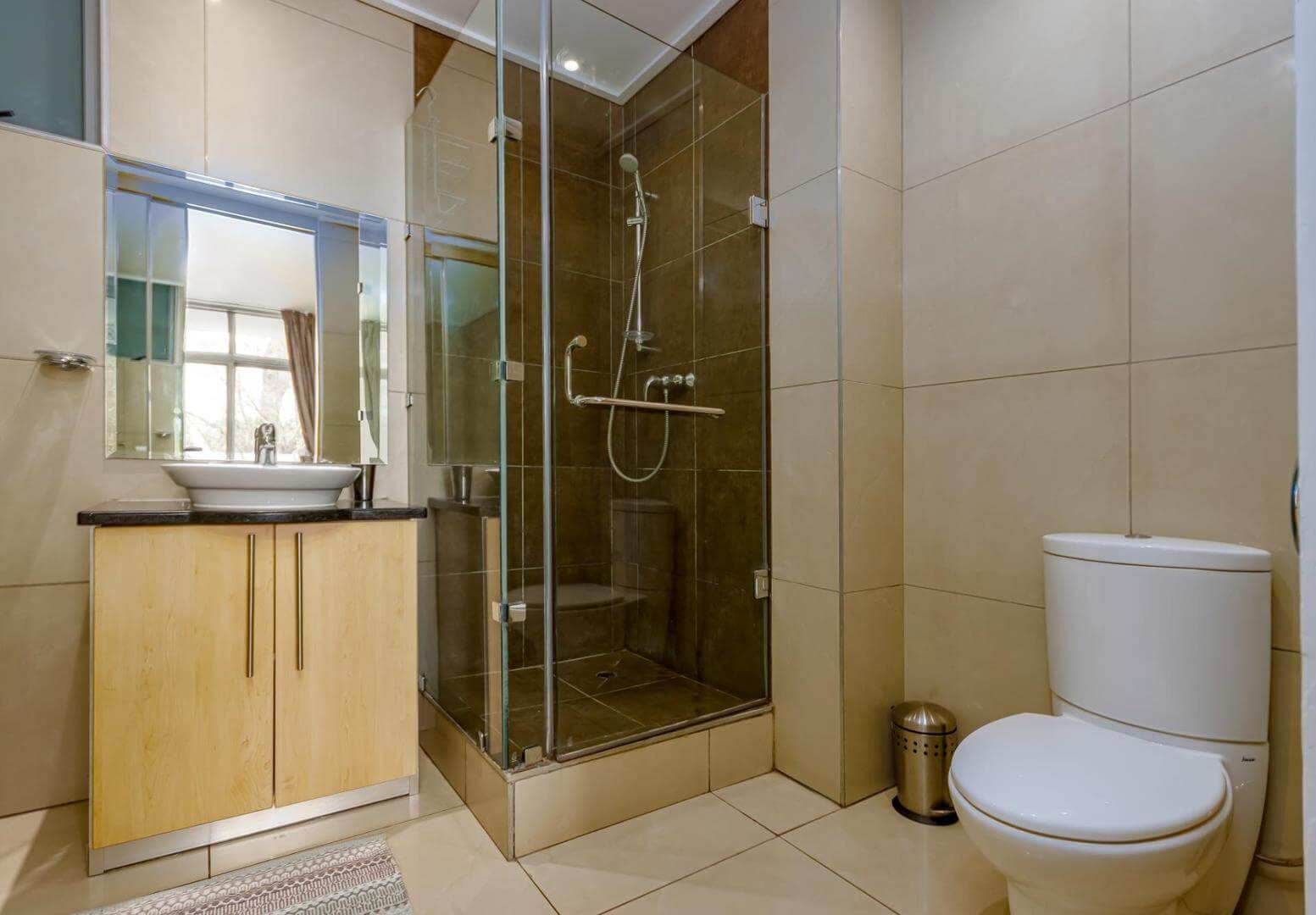 Fully Furnished 1 Bedroom Apartment for Rent in Sandton Central