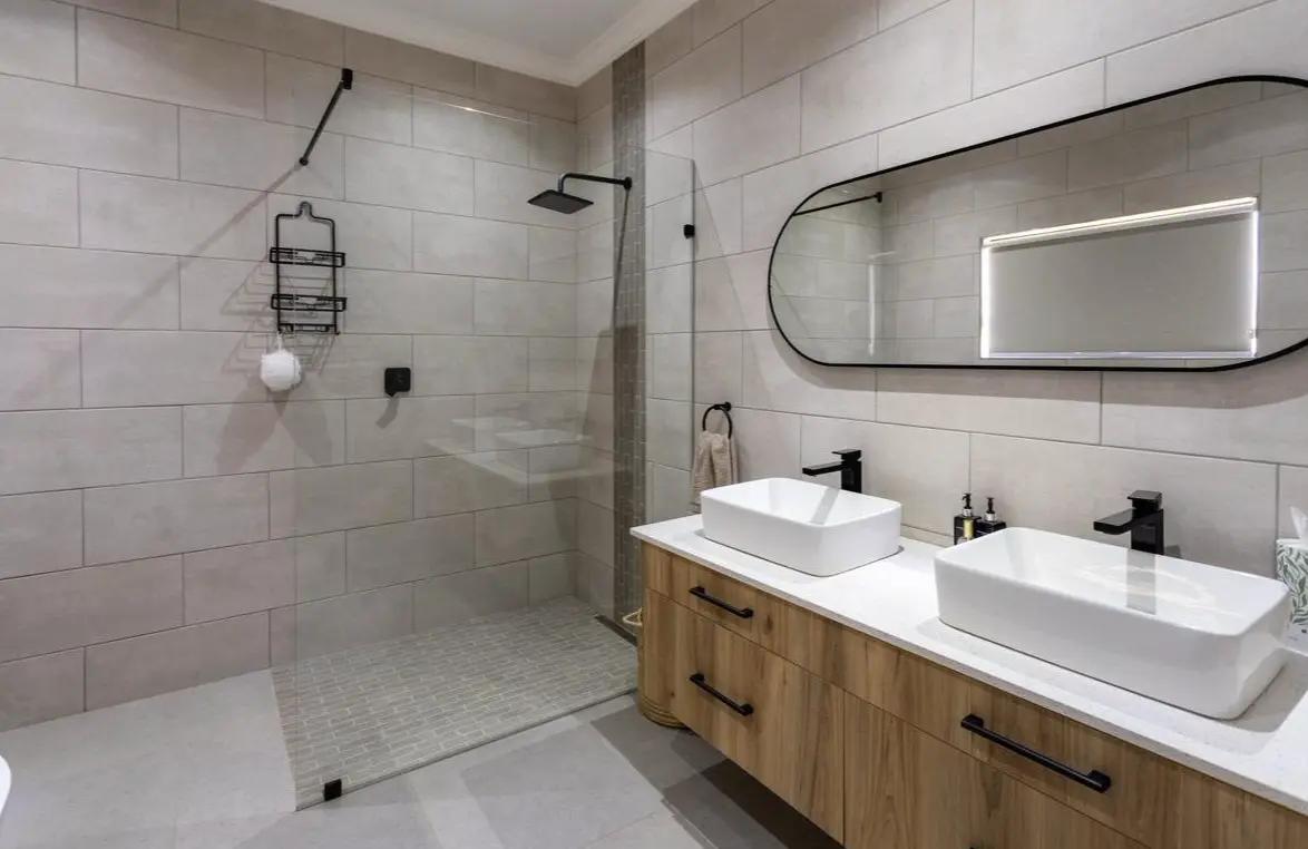 4 Bedroom House for Sale at Kalahari Golf Estate