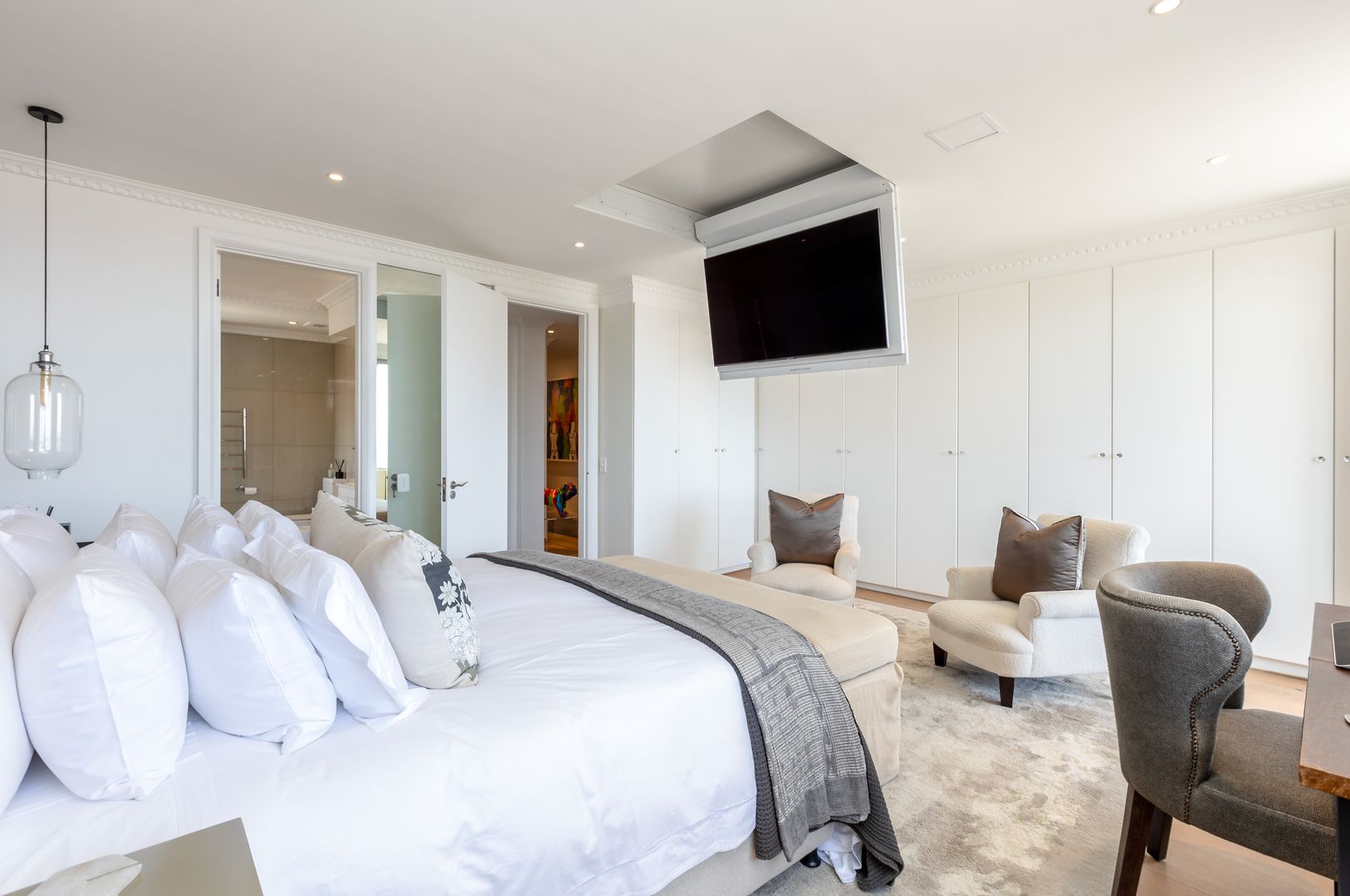 4 Bedroom Apartment for Sale at Bon Bayit, Bantry Bay
