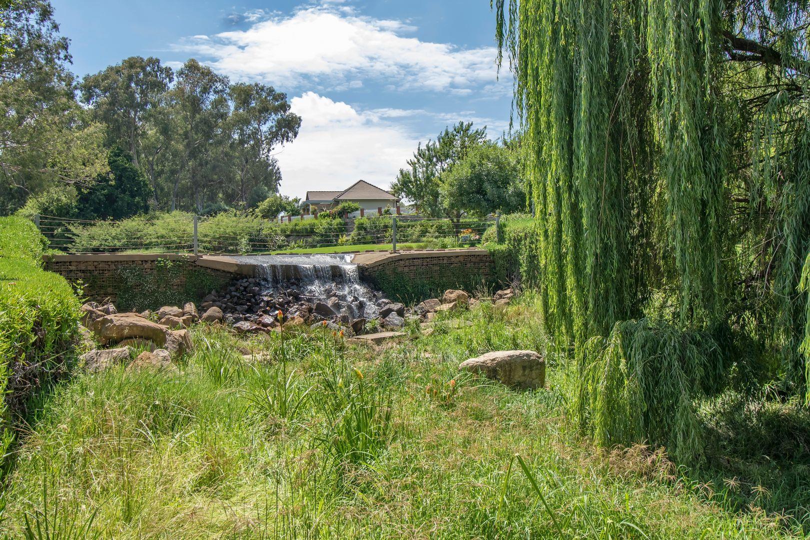 3 Bedroom Townhouse for Sale in Douglasdale Retirement Village