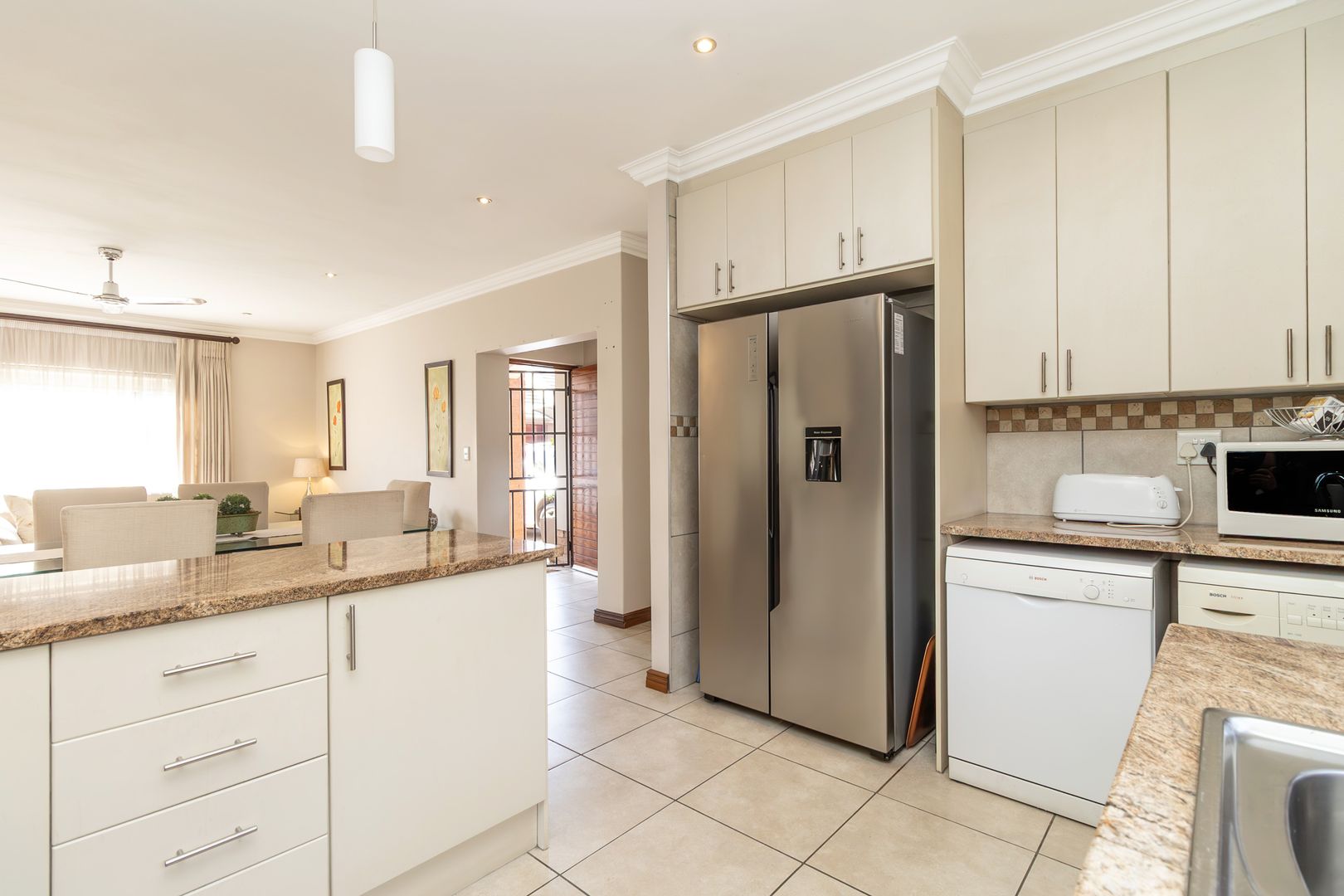 3 Bedroom Townhouse for Sale in Douglasdale Retirement Village