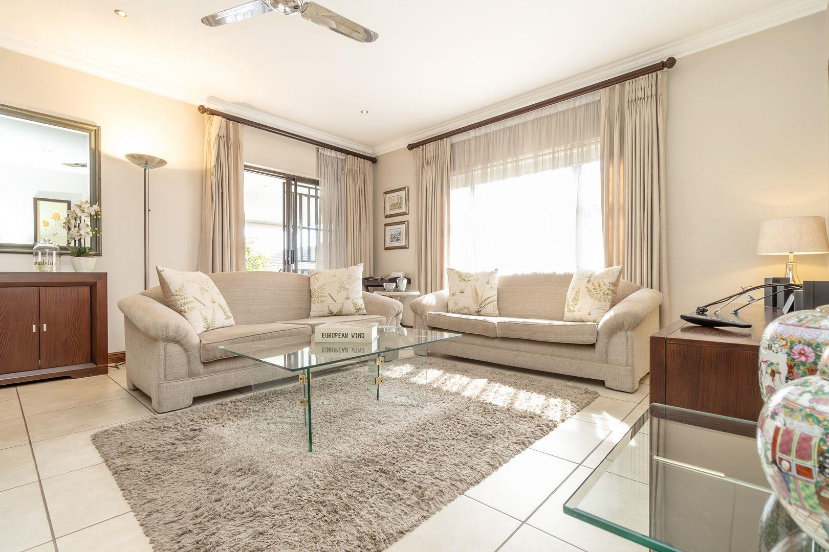3 Bedroom Townhouse for Sale in Douglasdale Retirement Village