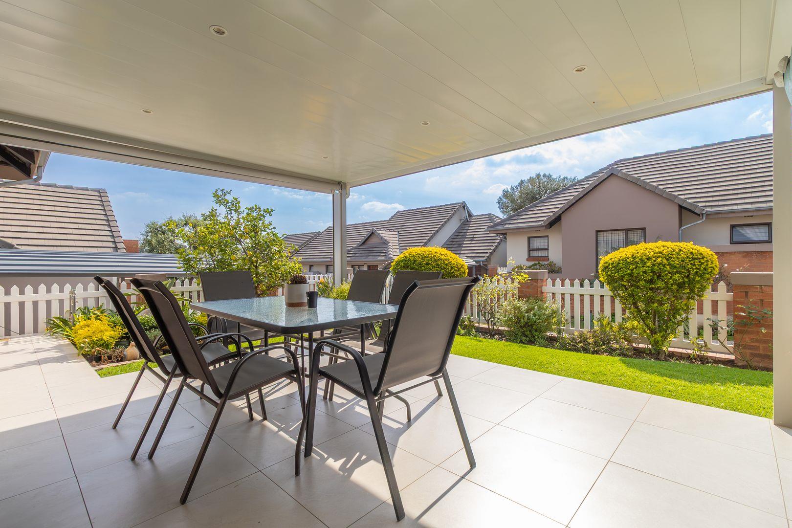 3 Bedroom Townhouse for Sale in Douglasdale Retirement Village