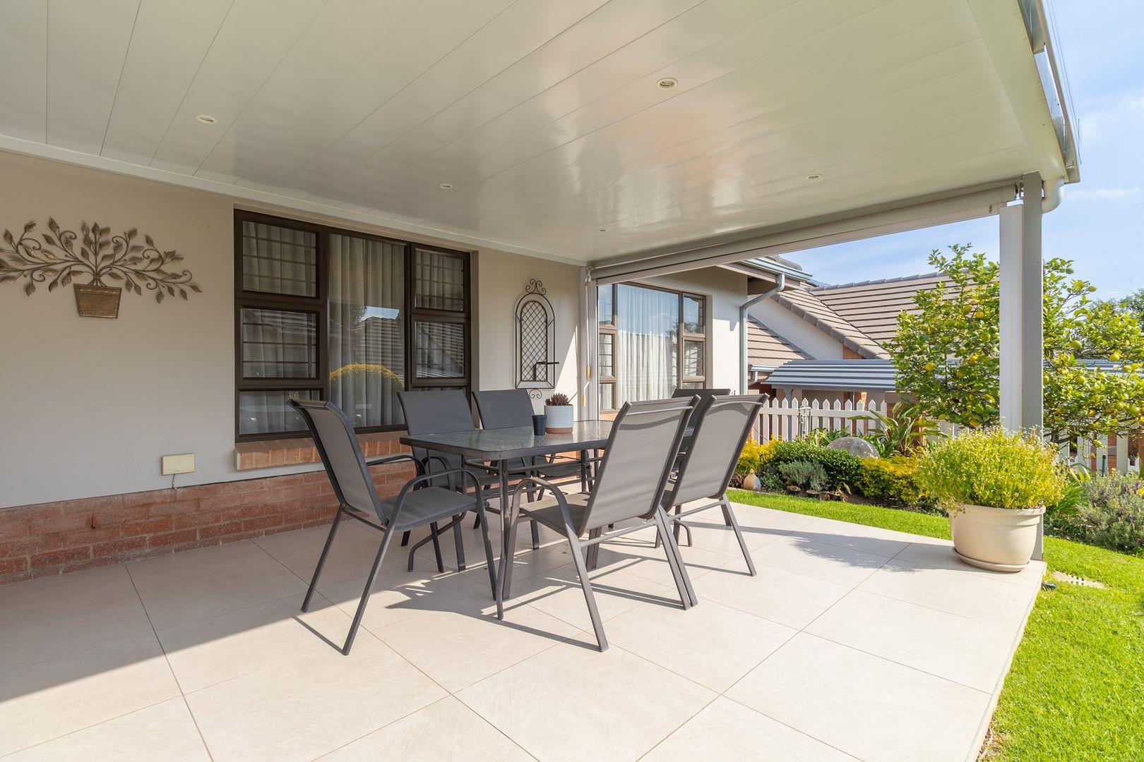 3 Bedroom Townhouse for Sale in Douglasdale Retirement Village