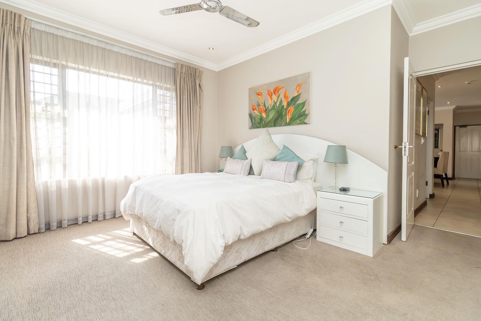 3 Bedroom Townhouse for Sale in Douglasdale Retirement Village