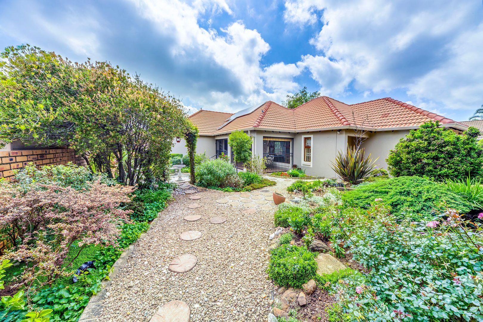 Stunning 4 Bedroom Home for Sale in Greenstone Hill – Secure Estate Living