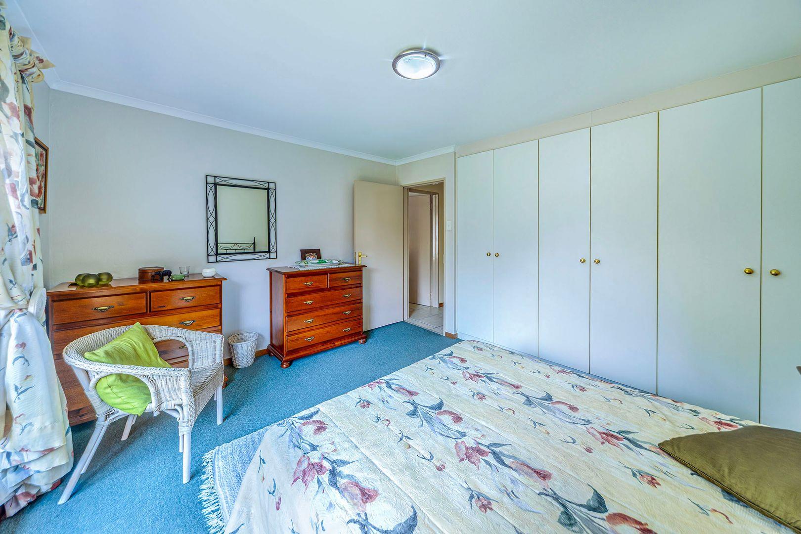 Stunning 4 Bedroom Home for Sale in Greenstone Hill – Secure Estate Living