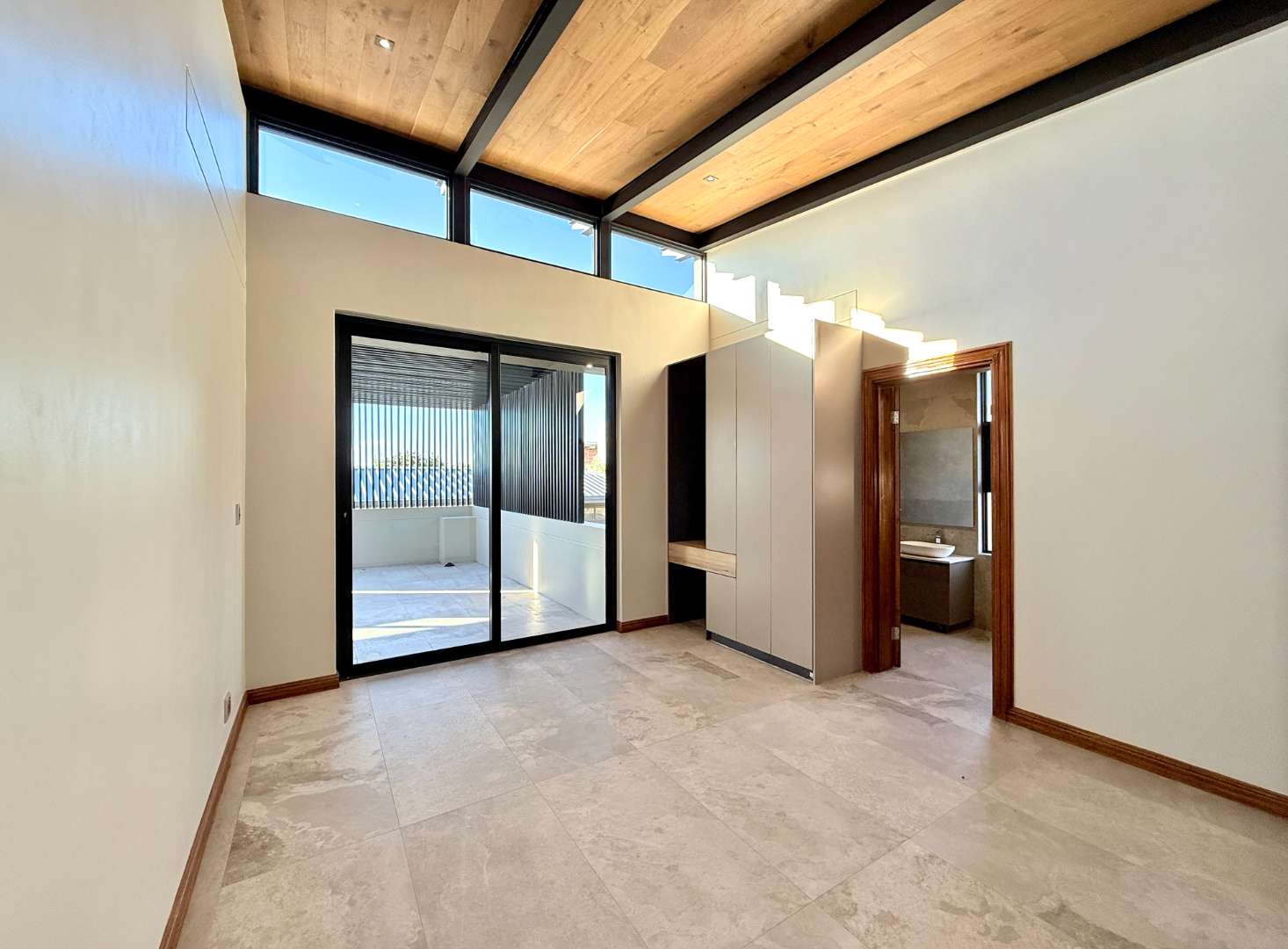Luxury 4 Bedroom Riverfront Villa for Sale in Steyn City