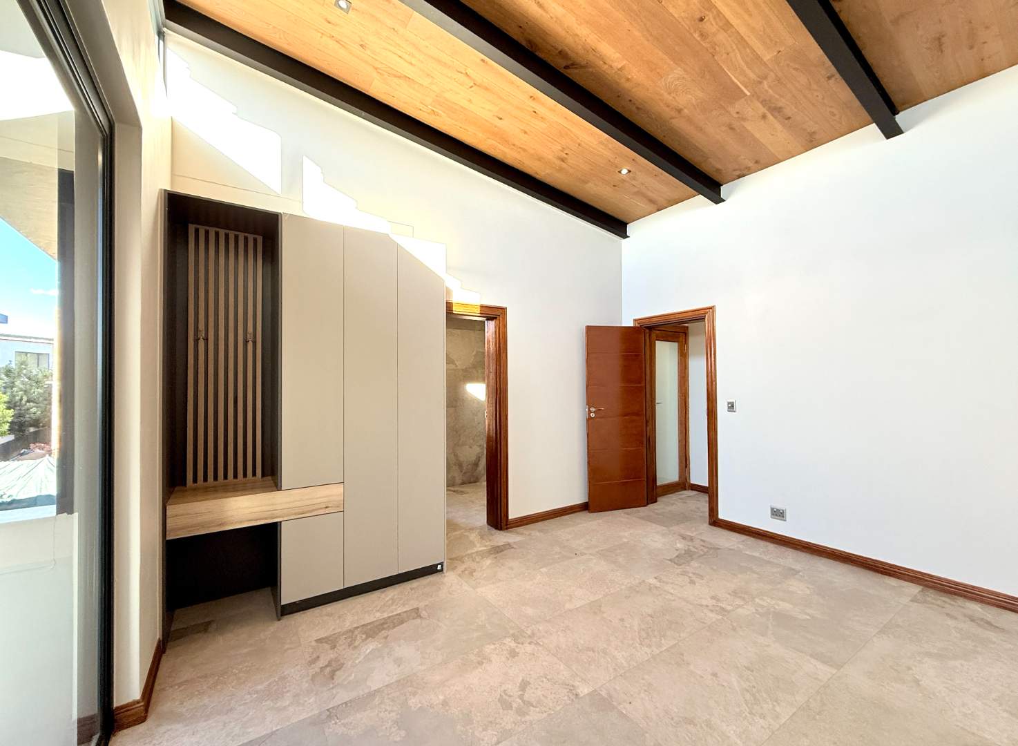 Luxury 4 Bedroom Riverfront Villa for Sale in Steyn City