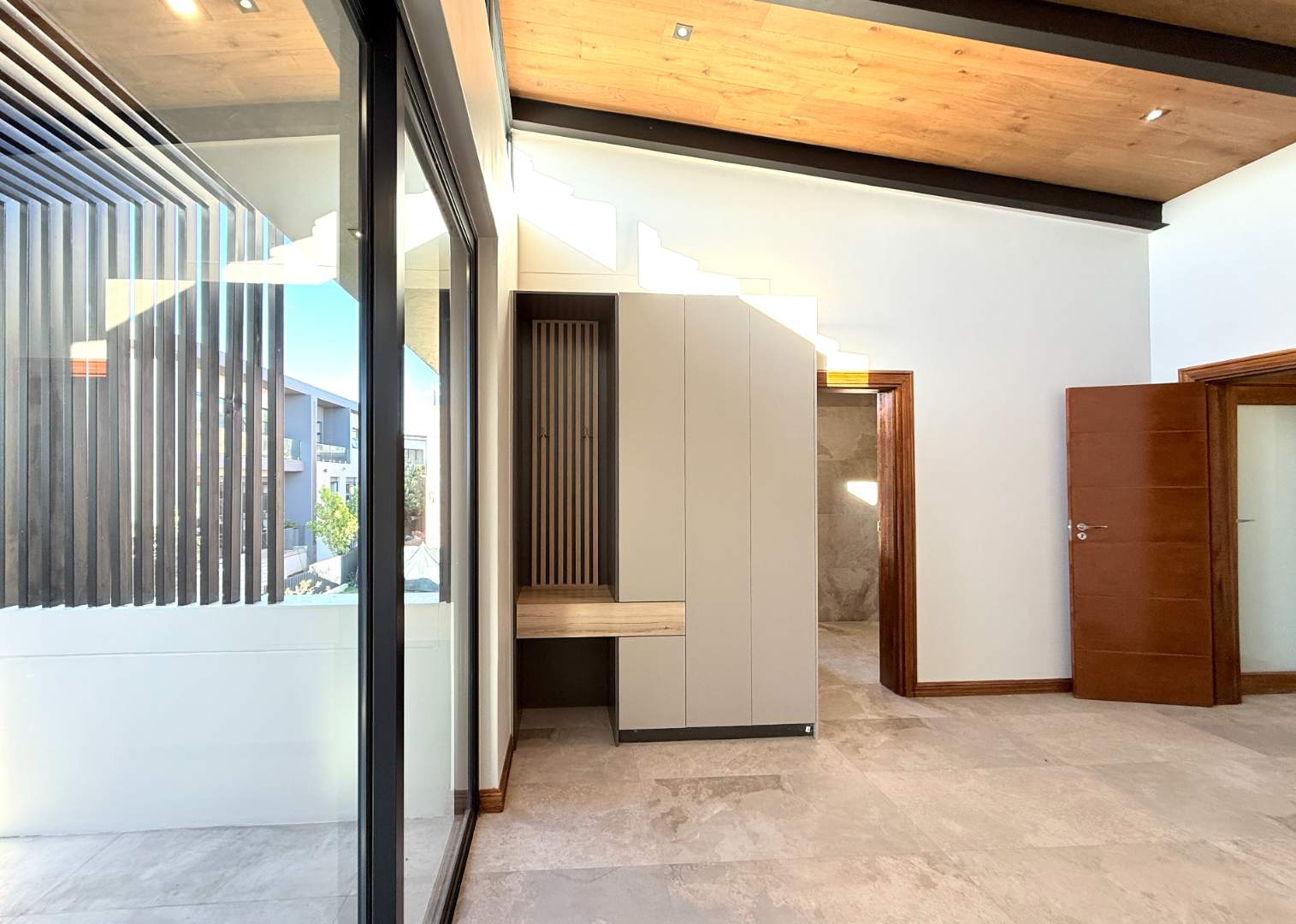 Luxury 4 Bedroom Riverfront Villa for Sale in Steyn City