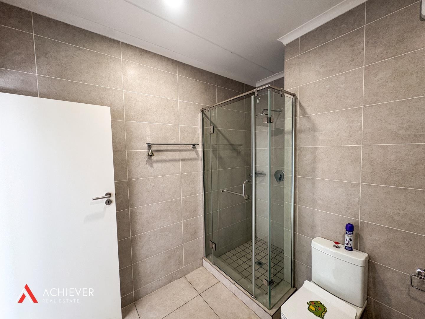Modern 2 Bedroom Apartment for Sale in Emerald Skye, Greenstone Hill – No Transfer Duty